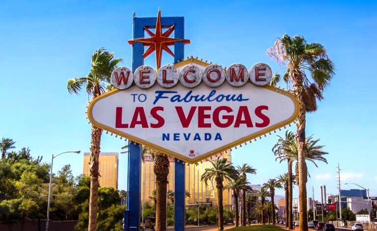 Top 100 Things To Do In Vegas: Best Places/Attraction (2024)