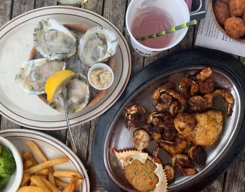 Where do Locals Eat Seafood in Hilton Head