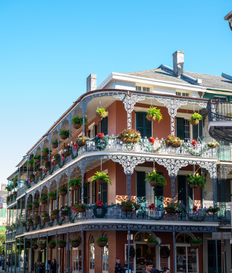 20+ Best Places to Stay in New Orleans for Couples (In 2024)